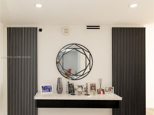 Apartment for rent  Unit #619 - photo 7172861