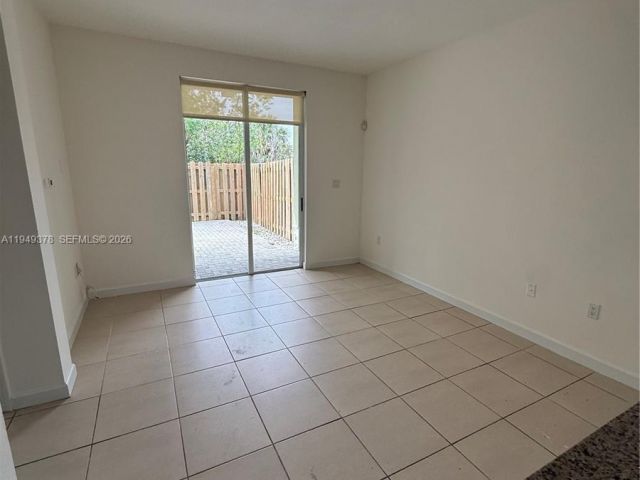 Home for rent at 7412 NW 108th Path 0 - photo 7521718