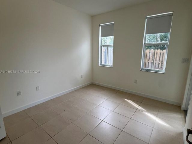 Home for rent at 7412 NW 108th Path 0 - photo 7521719