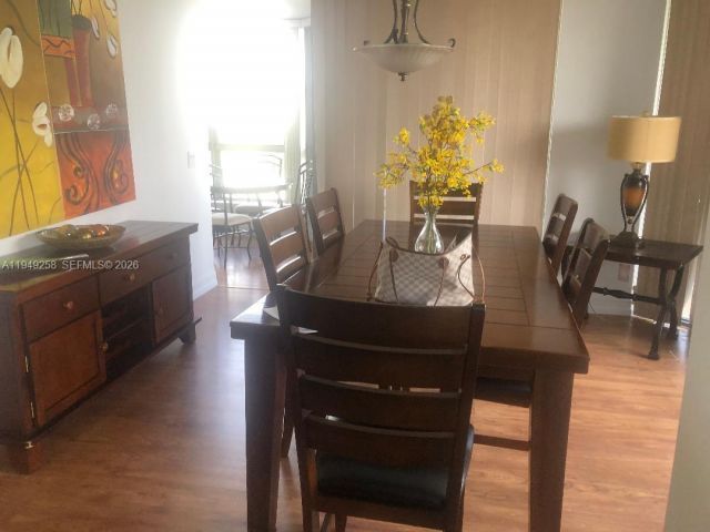 2-bedroom condo for sale in Aventura - 3400 NE 192nd St 609 - MondialRealty