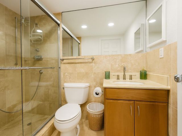 Apartment for rent  Unit #3J - photo 7176006