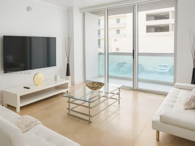 Apartment for rent  Unit #3J - photo 7176015