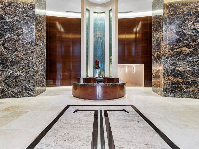 Apartment for sale  Unit #403 - photo 7187472