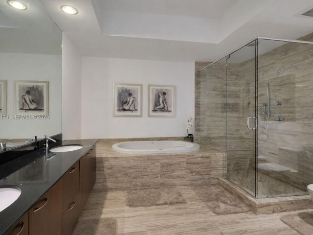 Apartment for sale  Unit #403 - photo 7187477