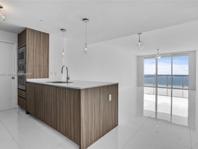 Apartment for sale  Unit #2904 - photo 7177057