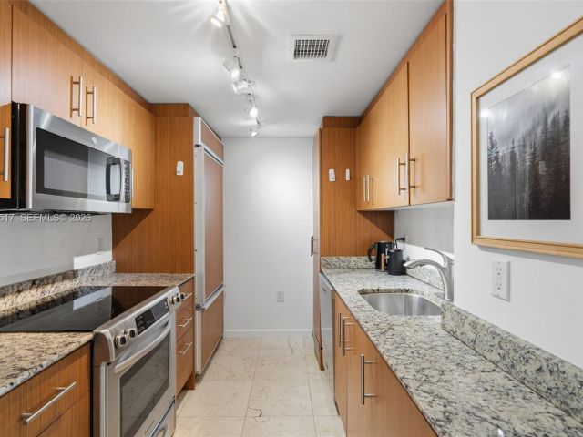 Apartment for sale  Unit #718 - photo 7175019