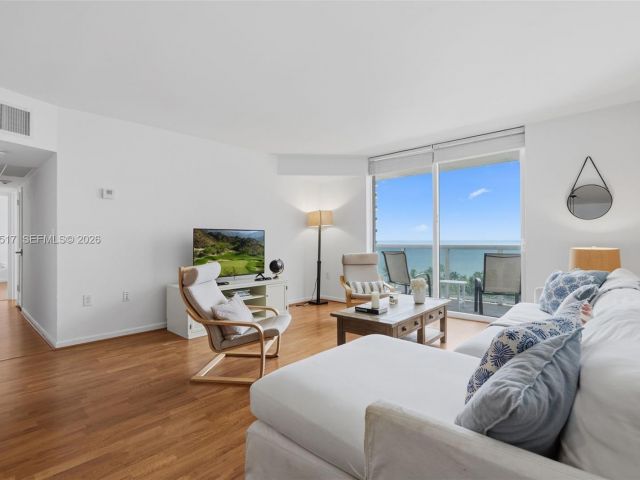 Apartment for sale  Unit #718 - photo 7175023