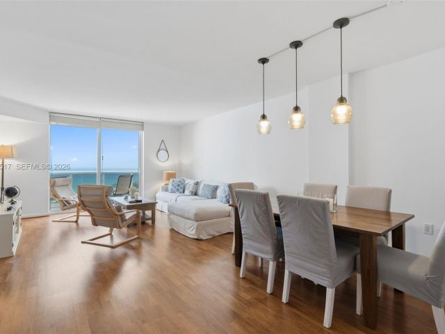 Apartment for sale  Unit #718 - photo 7175028