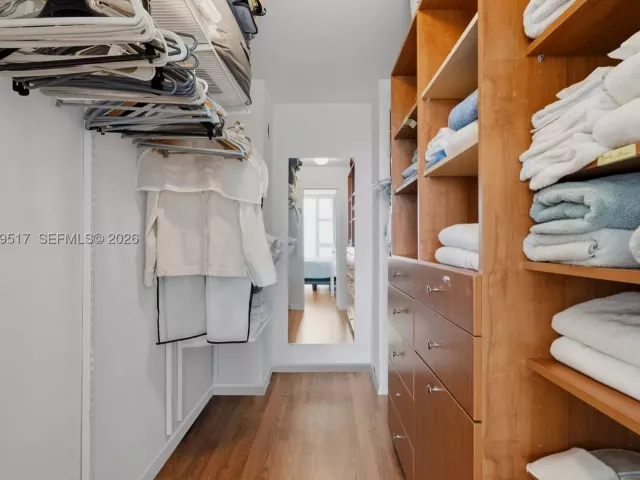 2-bedroom condo for sale in Bal Harbour - 10275 Collins Ave 718 - MondialRealty
