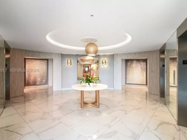 2-bedroom condo for sale in Bal Harbour - 10275 Collins Ave 718 - MondialRealty