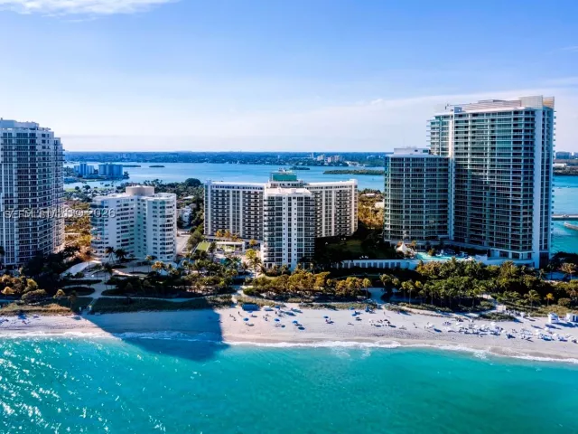 2-bedroom condo for sale in Bal Harbour - 10275 Collins Ave 718 - MondialRealty