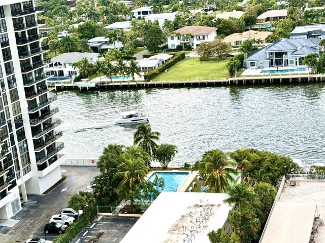 1-bedroom condo for sale in Hallandale Beach - 1985 S Ocean Dr 16C - MondialRealty