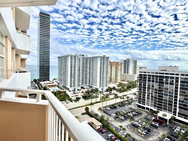 1-bedroom condo for sale in Hallandale Beach - 1985 S Ocean Dr 16C - MondialRealty