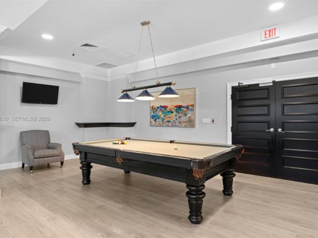 1-bedroom condo for rent in Hollywood - 2501 S Ocean Dr 503 - MondialRealty