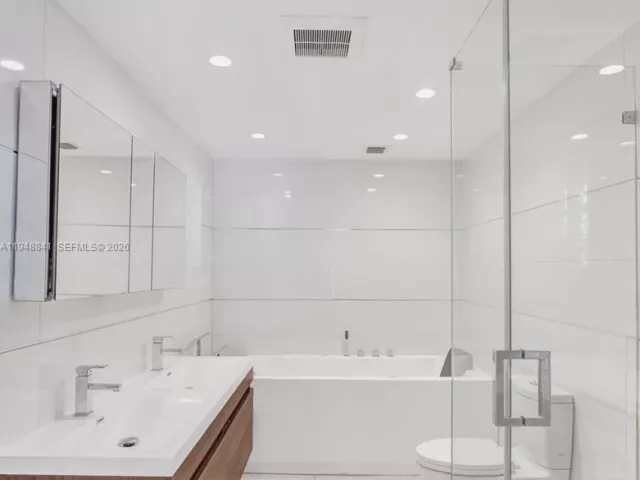 4-bedroom home for rent in Miami Beach - 3757 Prairie Ave - MondialRealty