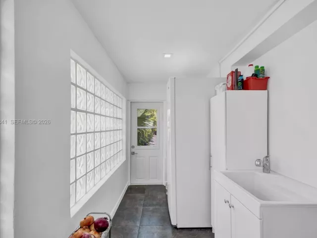 4-bedroom home for rent in Miami Beach - 3757 Prairie Ave - MondialRealty