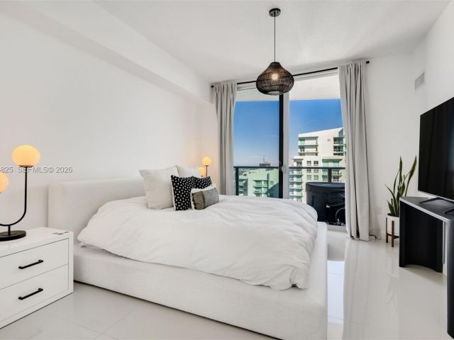 Apartment for sale  Unit #4805 - photo 7200419