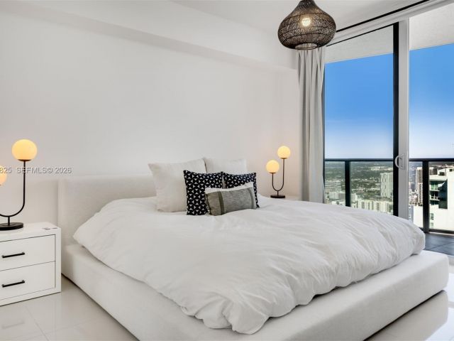 Apartment for sale  Unit #4805 - photo 7200421