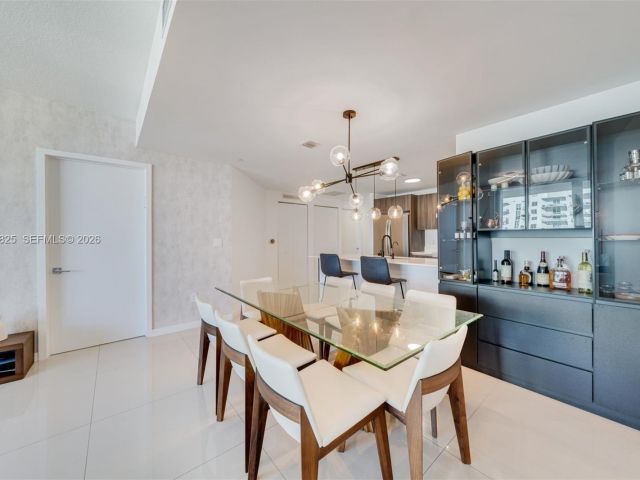 Apartment for sale  Unit #4805 - photo 7200428