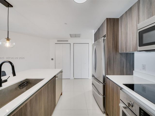 Apartment for sale  Unit #4805 - photo 7200436