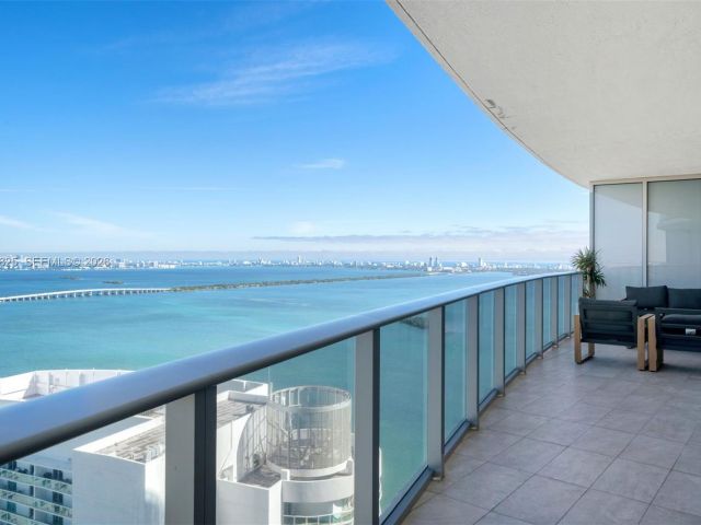 Apartment for sale  Unit #4805 - photo 7200437