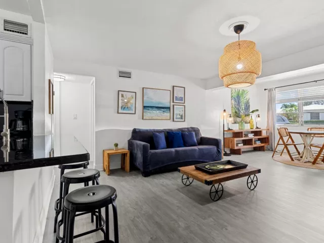 4-bedroom home for sale in Miami - 6375 SW 29th Street - MondialRealty
