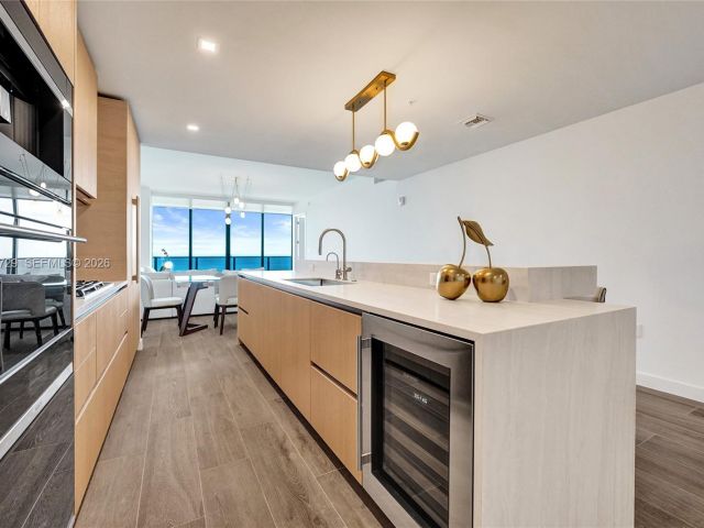 Apartment for rent  Unit #1904 - photo 7189418