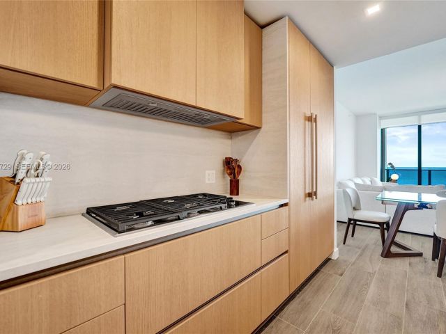 Apartment for rent  Unit #1904 - photo 7189423