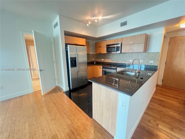 Apartment for sale  Unit #1905 - photo 7191711