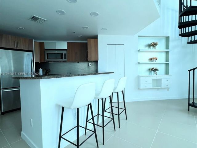 Apartment for rent  Unit #L-814 - photo 7193009