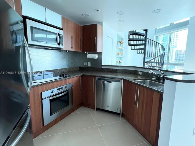 Apartment for rent  Unit #L-814 - photo 7193012