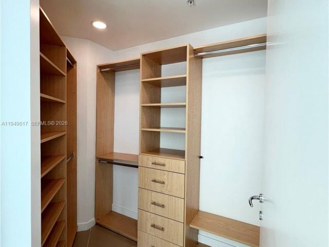 Apartment for rent  Unit #L-814 - photo 7193028