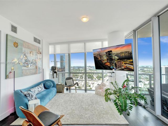 Apartment for sale  Unit #3708 - photo 7191494