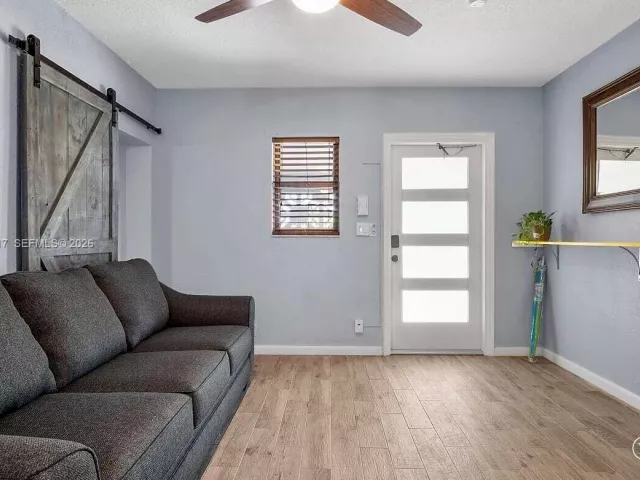 3-bedroom home for sale in Wilton Manors - 316 NW 29th St - MondialRealty