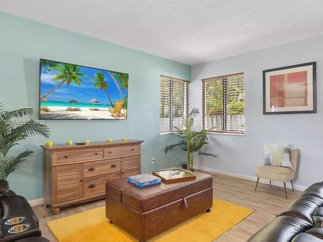3-bedroom home for sale in Wilton Manors - 316 NW 29th St - MondialRealty