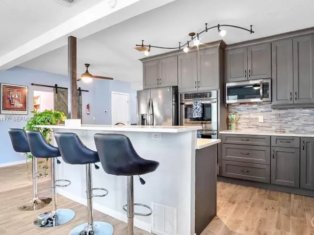 3-bedroom home for sale in Wilton Manors - 316 NW 29th St - MondialRealty