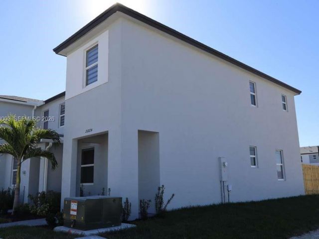 3-bedroom home for rent in Homestead - 26824 SW 121st AVE - MondialRealty