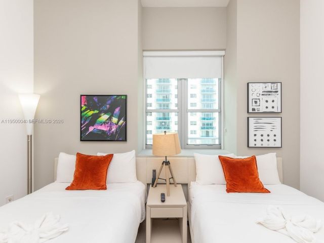 Apartment for rent  Unit #601 - photo 7190917