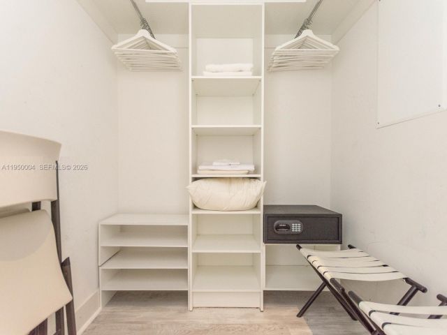 Apartment for rent  Unit #601 - photo 7190919