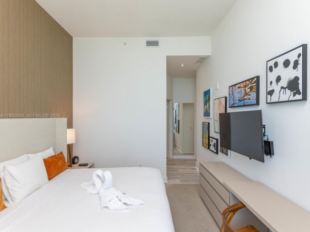 Apartment for rent  Unit #601 - photo 7190921