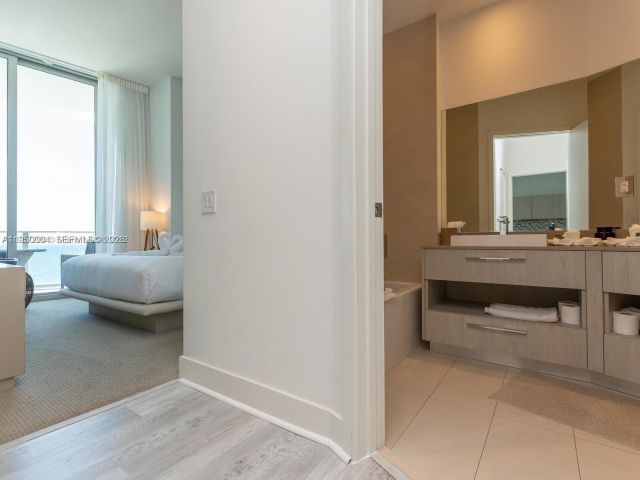 Apartment for rent  Unit #601 - photo 7190923