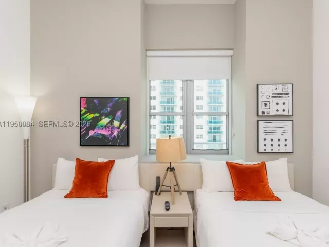 2-bedroom condo for rent in Hollywood - 4111 S Ocean Dr 601 - MondialRealty