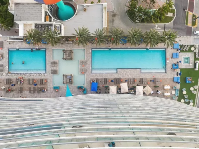 2-bedroom condo for rent in Hollywood - 4111 S Ocean Dr 601 - MondialRealty