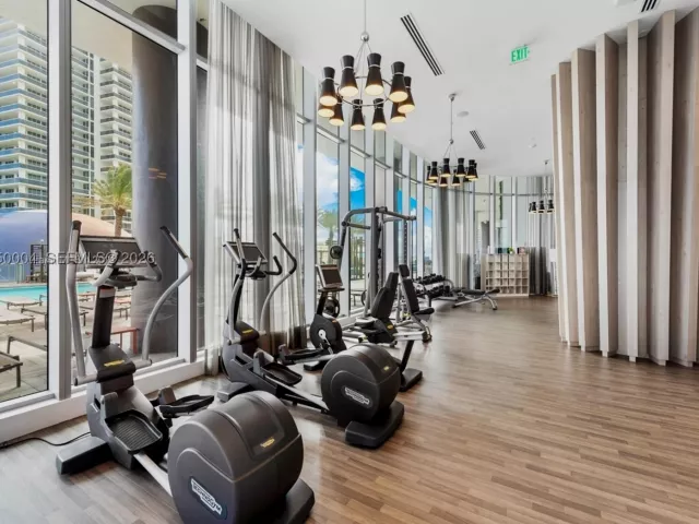 2-bedroom condo for rent in Hollywood - 4111 S Ocean Dr 601 - MondialRealty