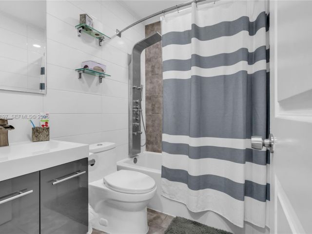 Home for sale at 10510 SW 160th St - photo 7445214