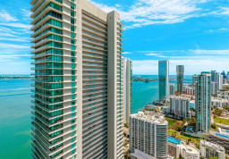 Apartment #PH4404 at Paraiso Bayviews