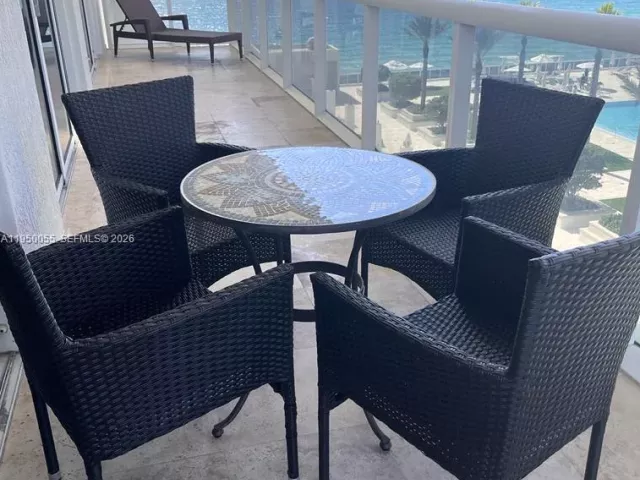 Apartment for rent  Unit #1106 - photo 7193727