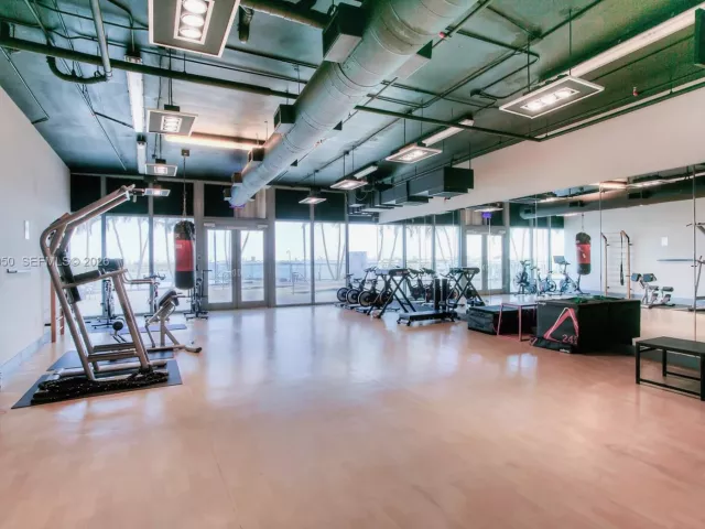 2-bedroom condo for sale in Miami - 601 NE 36th St 710 - MondialRealty