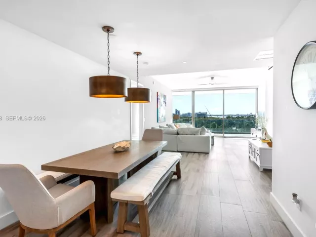 2-bedroom condo for rent in Bal Harbour - 10201 Collins Ave 605 - MondialRealty