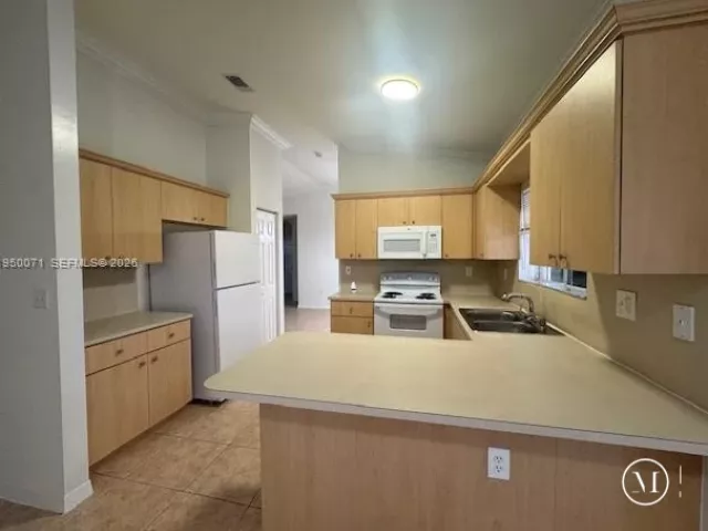 4-bedroom home for sale in Miami - 12758 SW 221 Terrace - MondialRealty